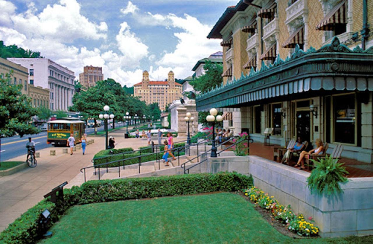 The Hamilton - Lakefront & Studio Suites, Hot Springs Luaran gambar